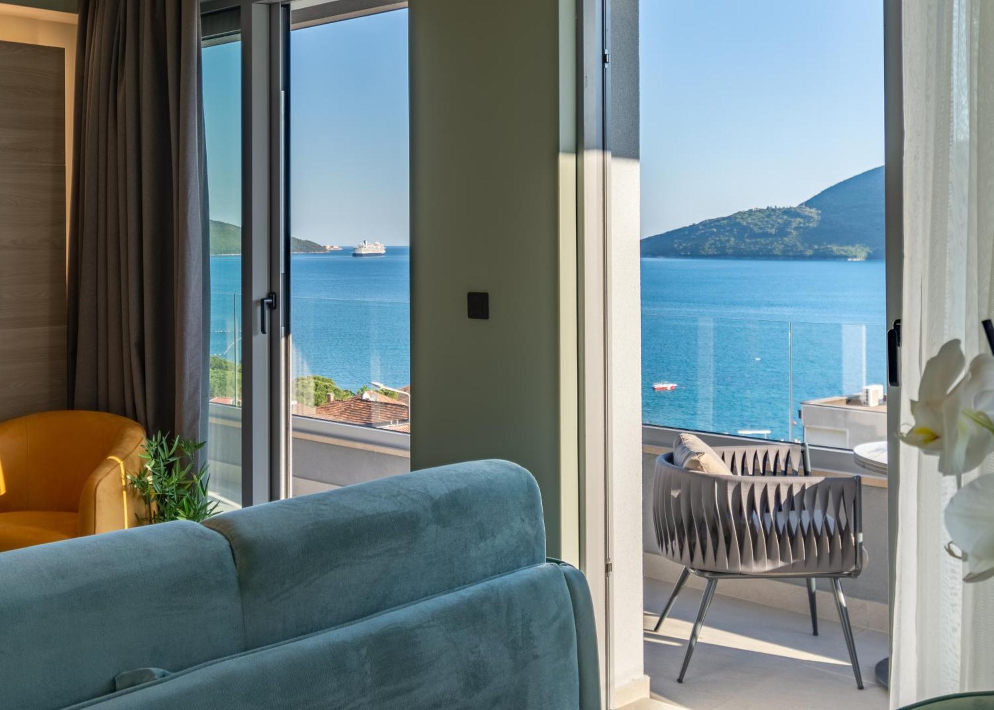 Garni Hotel Kruso Herceg Novi Eksteriør bilde