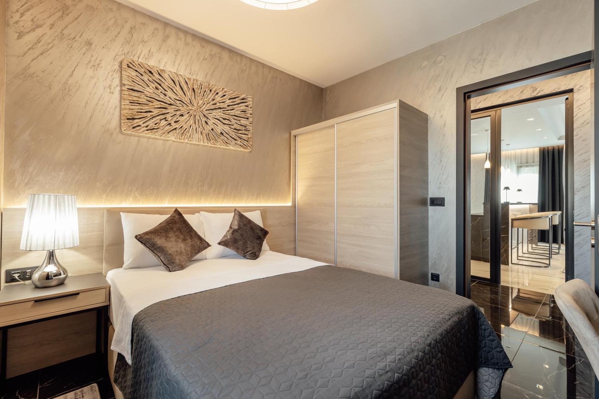 Garni Hotel Kruso Herceg Novi Rom bilde